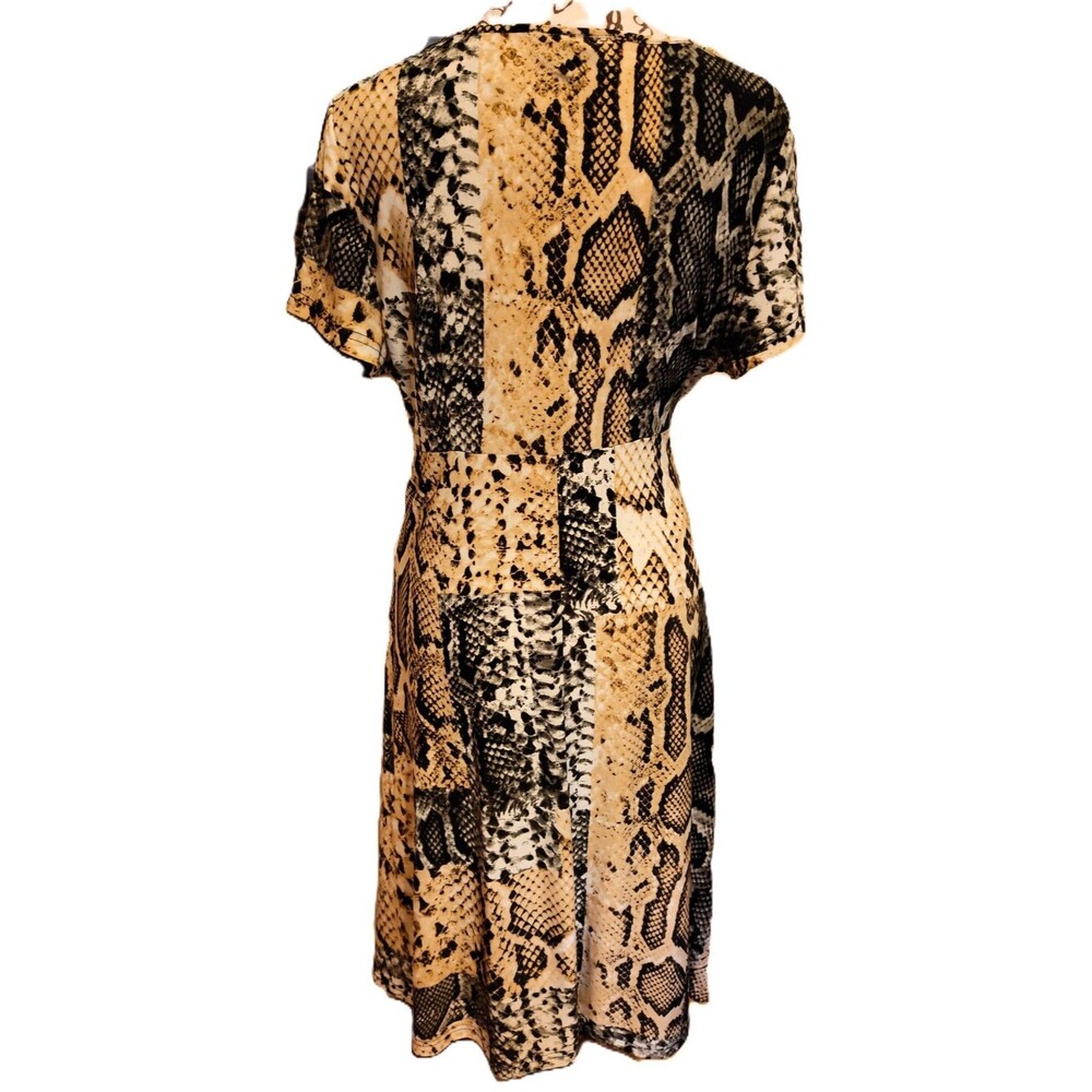 Sexy Animal Print V Neck Dress with Rouching at the Waist By MLLE Gabrielle SZ M - Picture 3 of 5